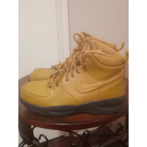 Nike Youth Manoa Leather Boots BQ5372-700 6Y / Womens 7.5 Wheat Black - Picture 9 of 14